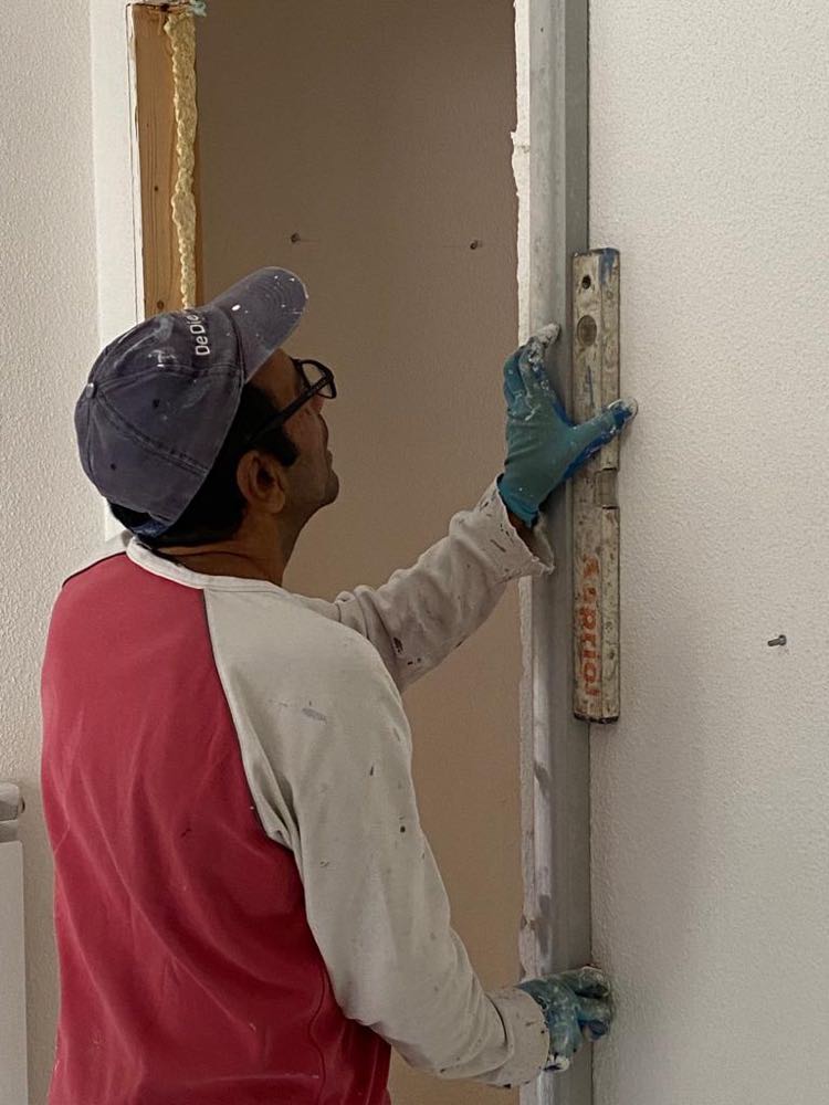 men at work 3