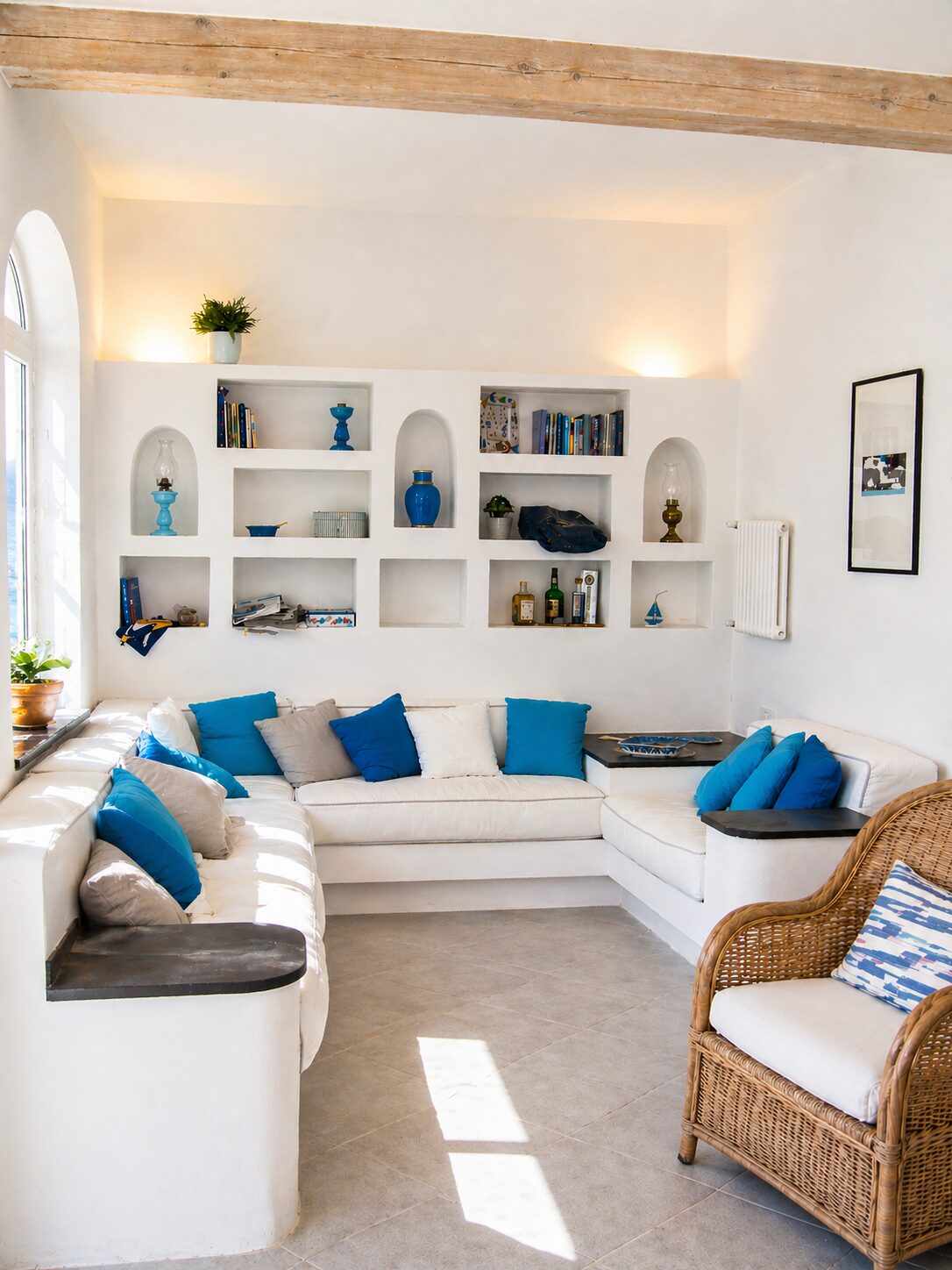 Il bianco, il grigio e il blu